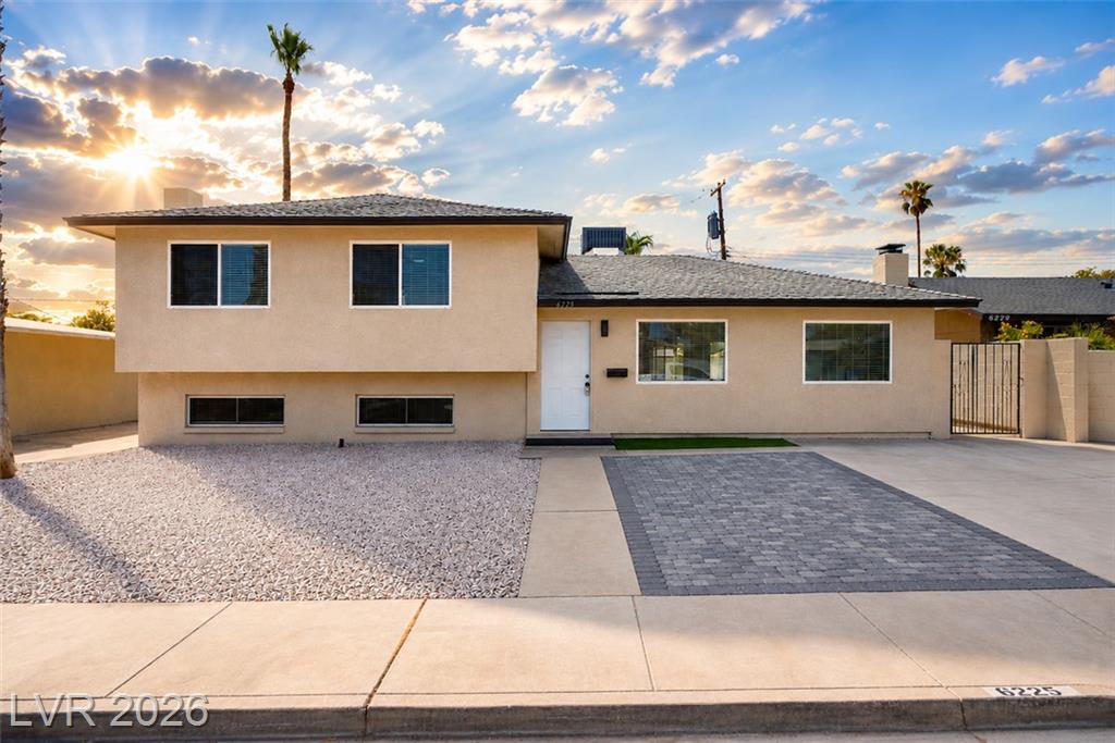 6225 Arlington Avenue, Las Vegas, NV 89107 — photo 1