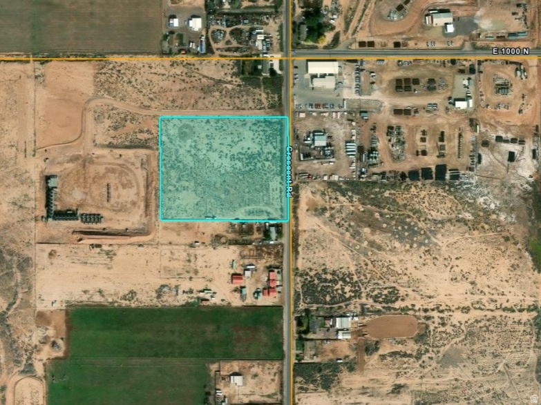 900 N NORTH CRESCENT RD, Roosevelt, UT 84066 — photo 1