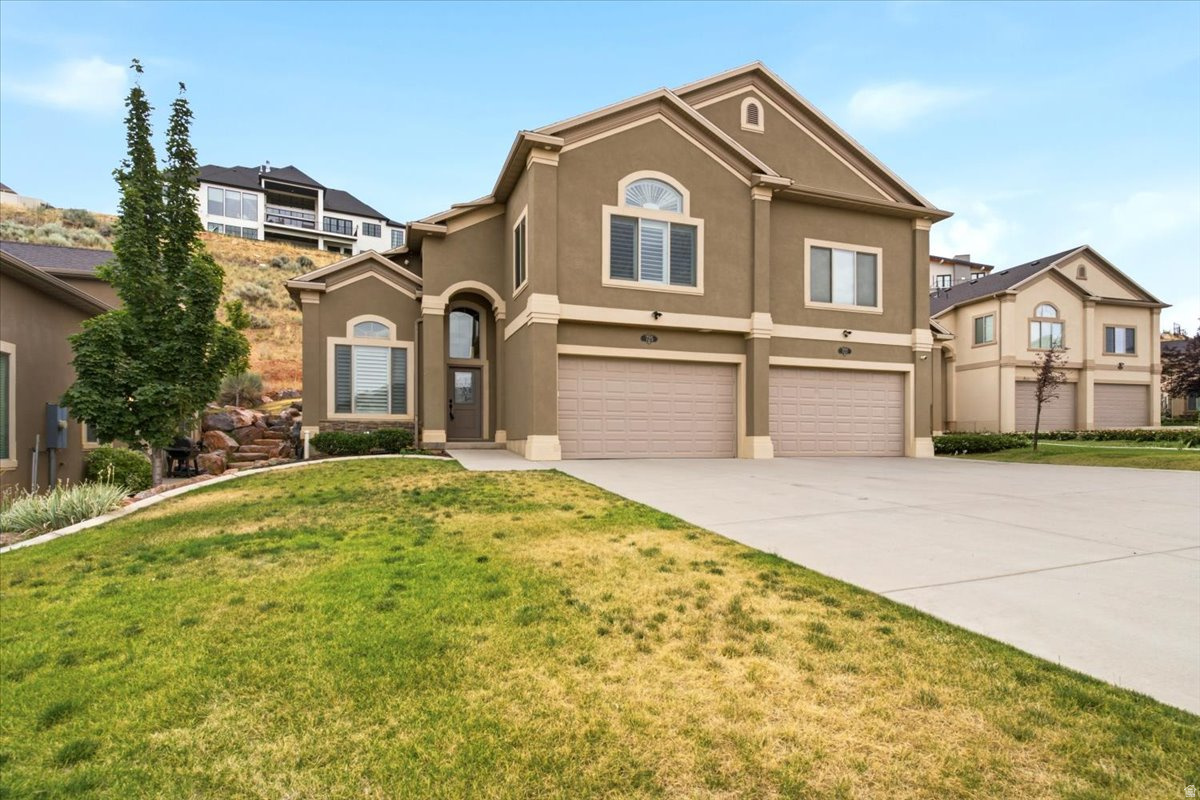 725  EAGLE PASS, North Salt Lake, UT 84054 — photo 1