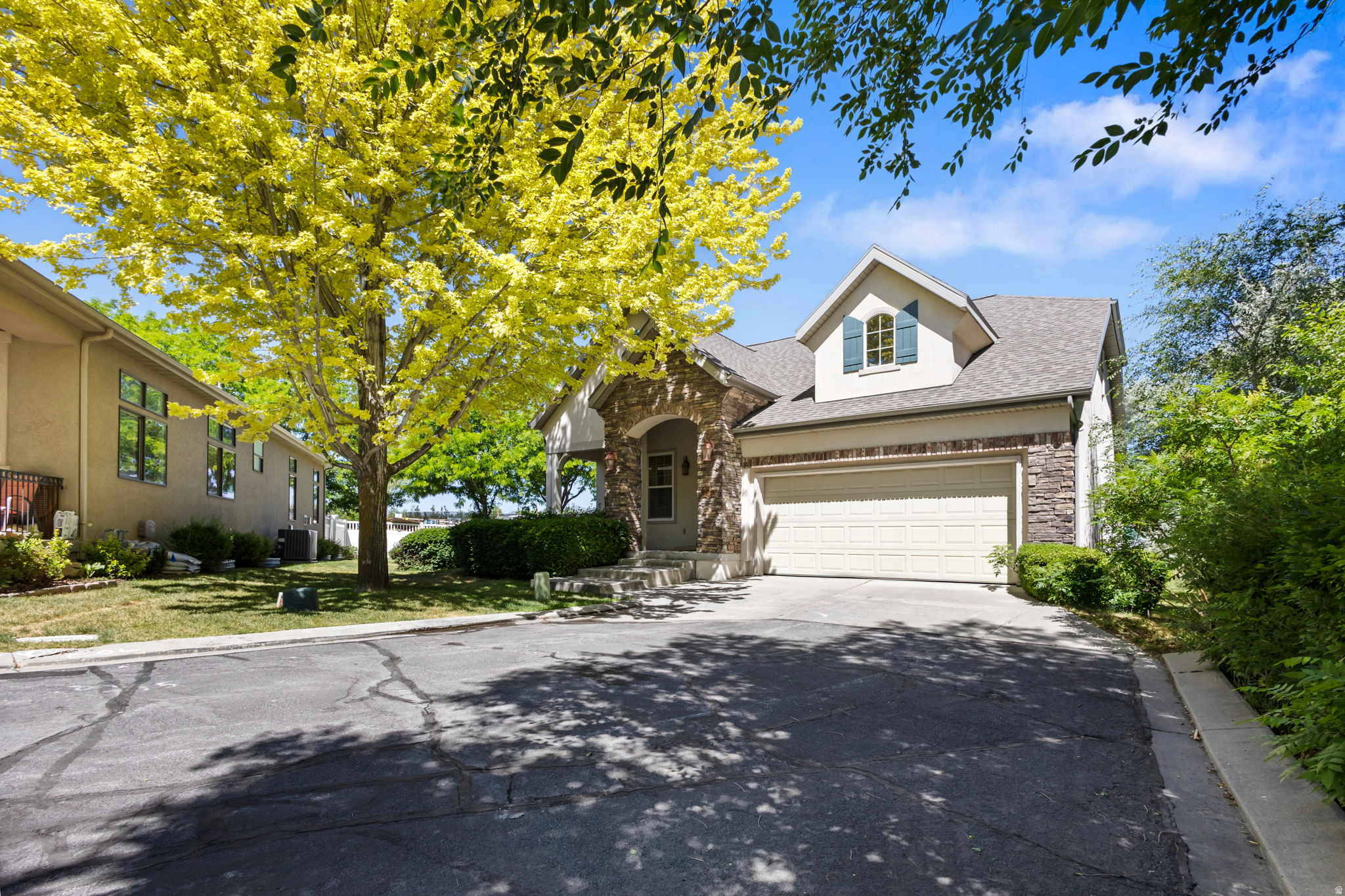 9264 S LE ROSIER CT, West Jordan, UT 84088 — photo 1
