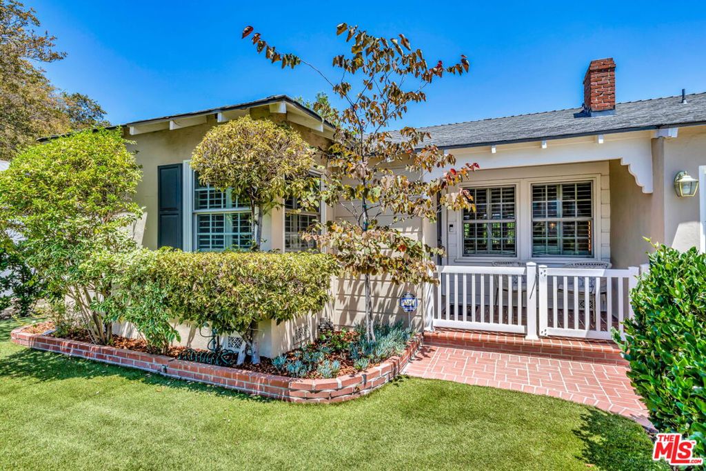 10257 Camarillo Street, Toluca Lake, CA 91602 — photo 1