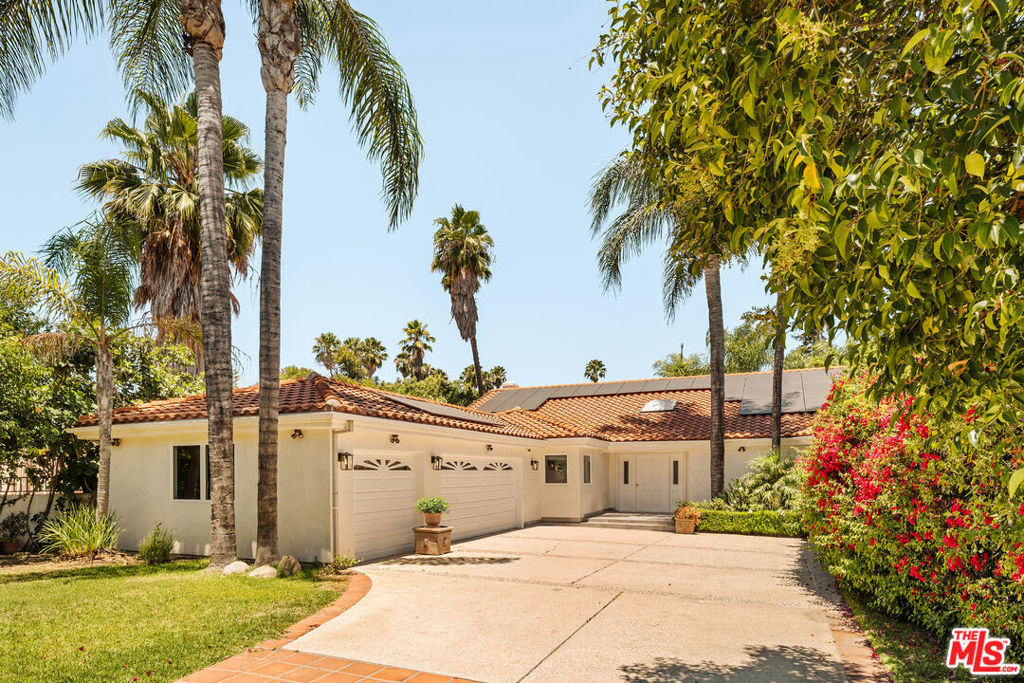 19443 Hatteras Street, Los Angeles, CA 91356 — photo 1