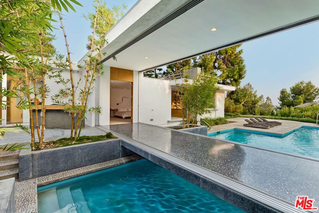 1163 Calle Vista Drive, Beverly Hills, CA 90210 — photo 1