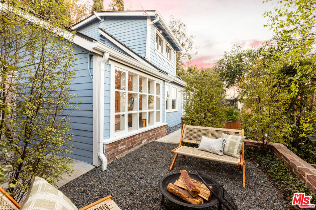 12458 Laurel Terrace Drive, Studio City, CA 91604 — photo 1