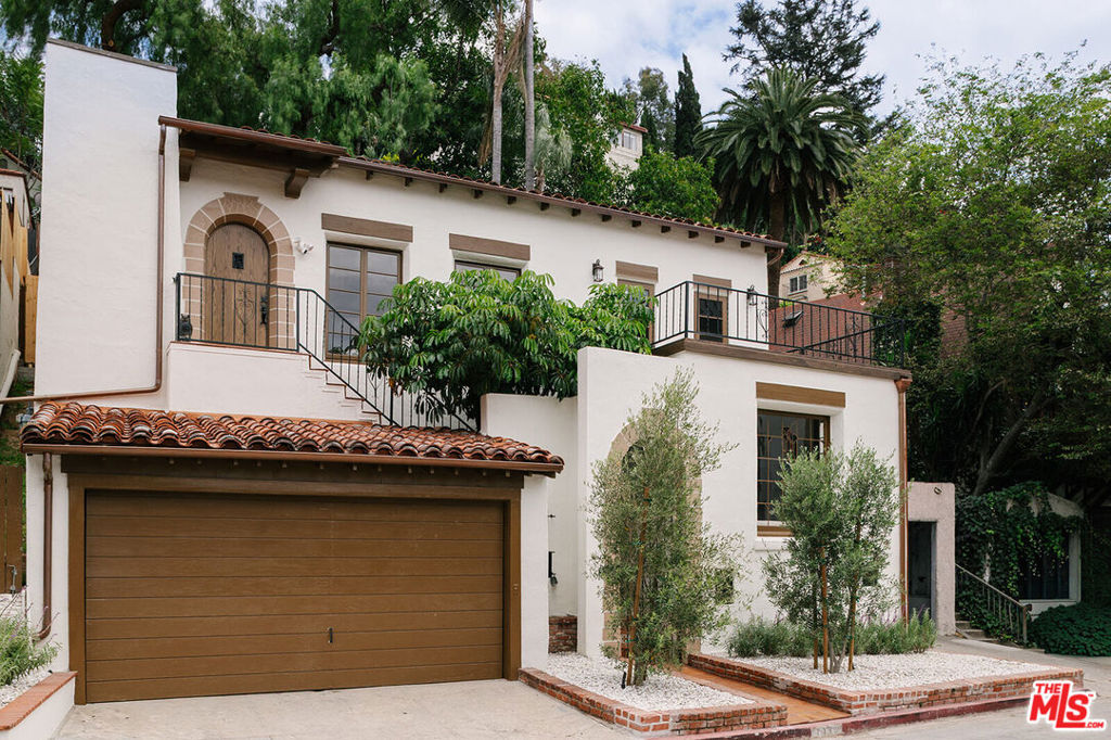 2050 N Las Palmas Avenue, Los Angeles, CA 90068 — photo 1