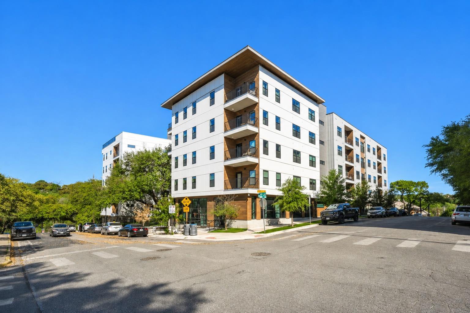 2500 Longview, Austin, TX 78705 — photo 1