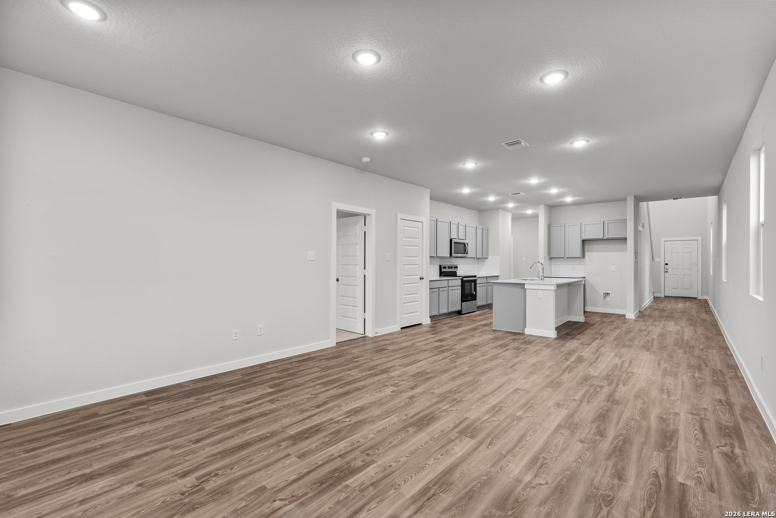 2347 Crisp Gln, , 78224 — photo 1