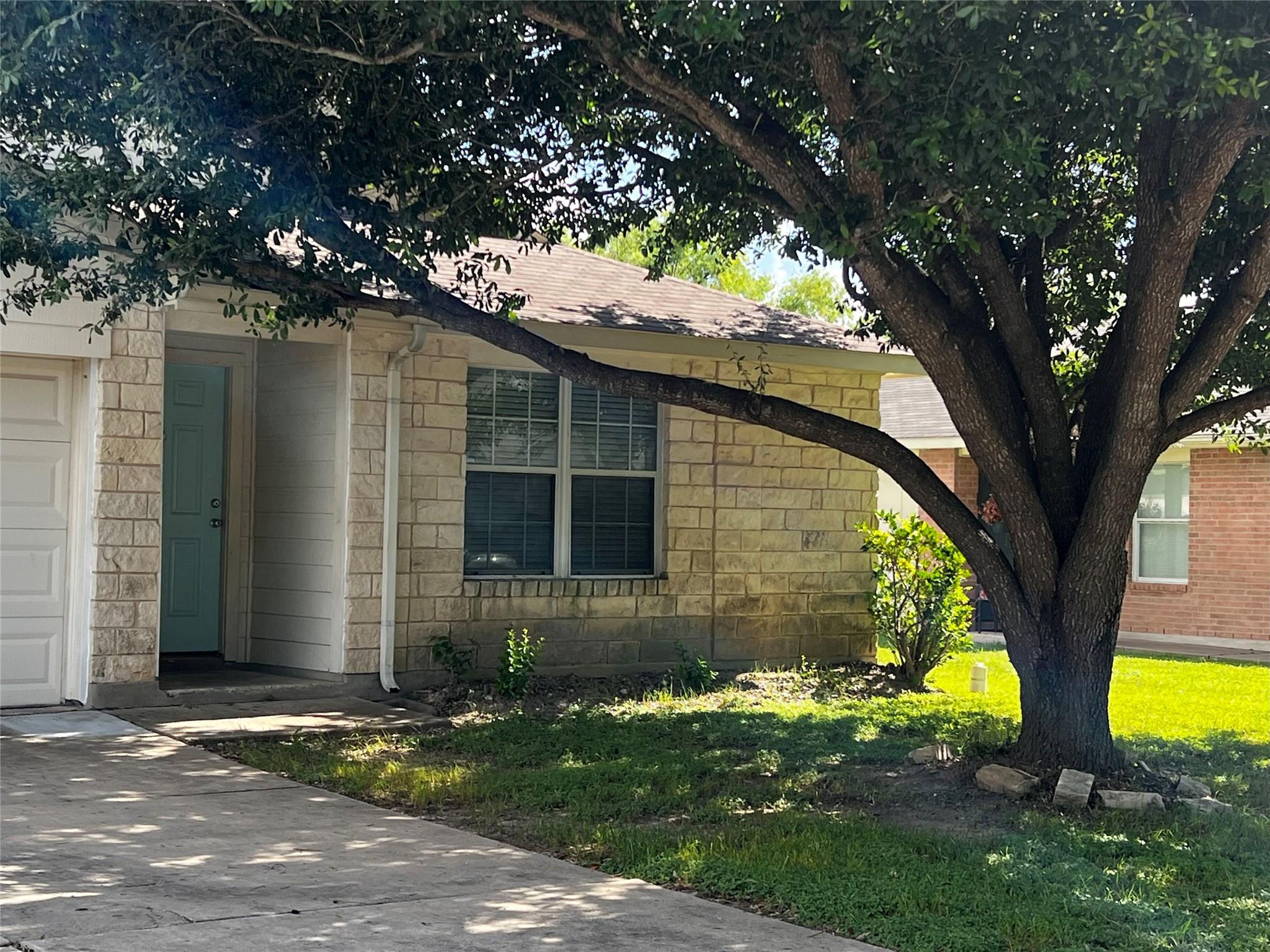 111 Sylvan, Hutto, TX 78634 — photo 1