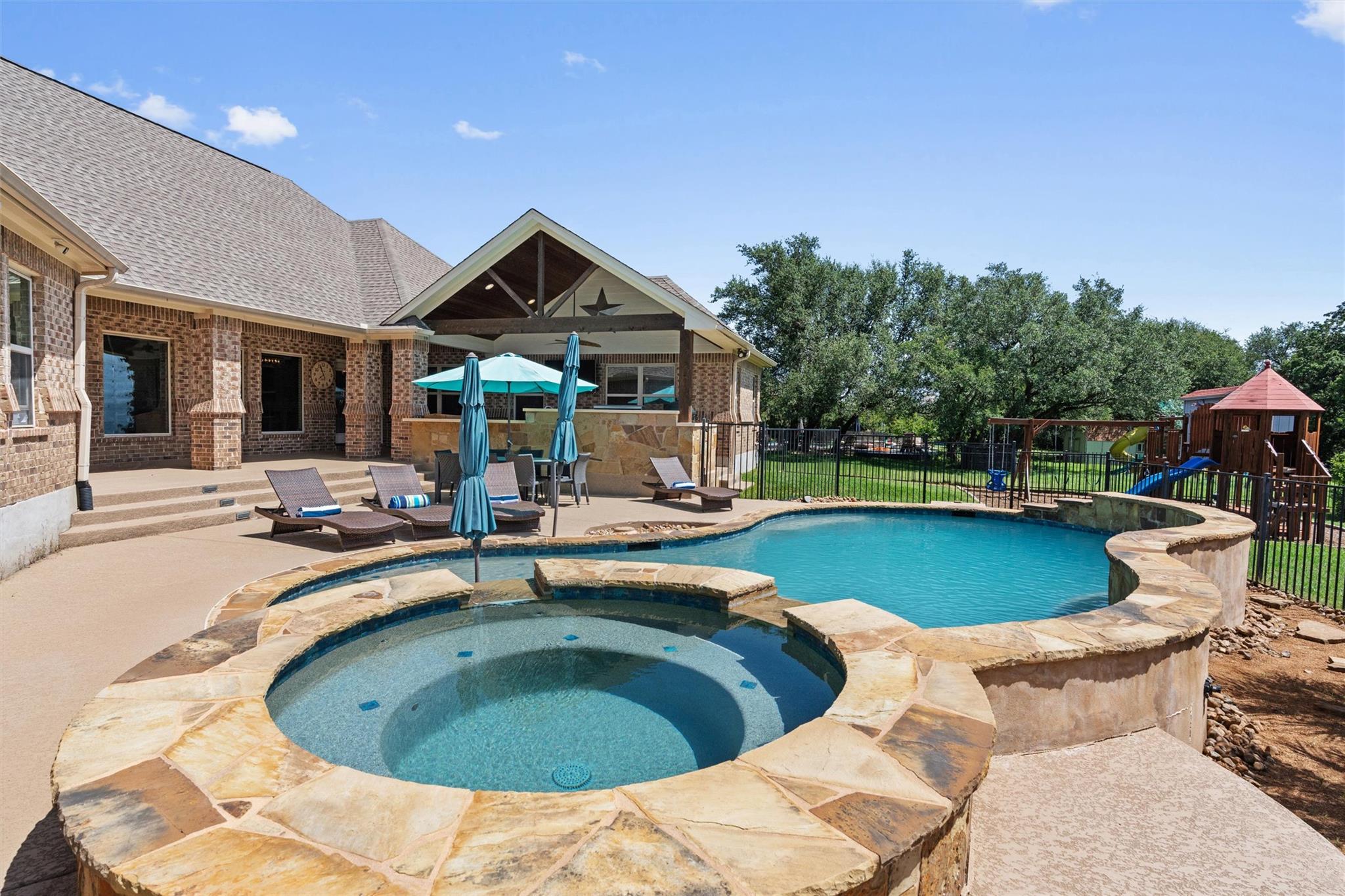 205  Quarry Lake Est, Liberty Hill, TX 78642 — photo 1