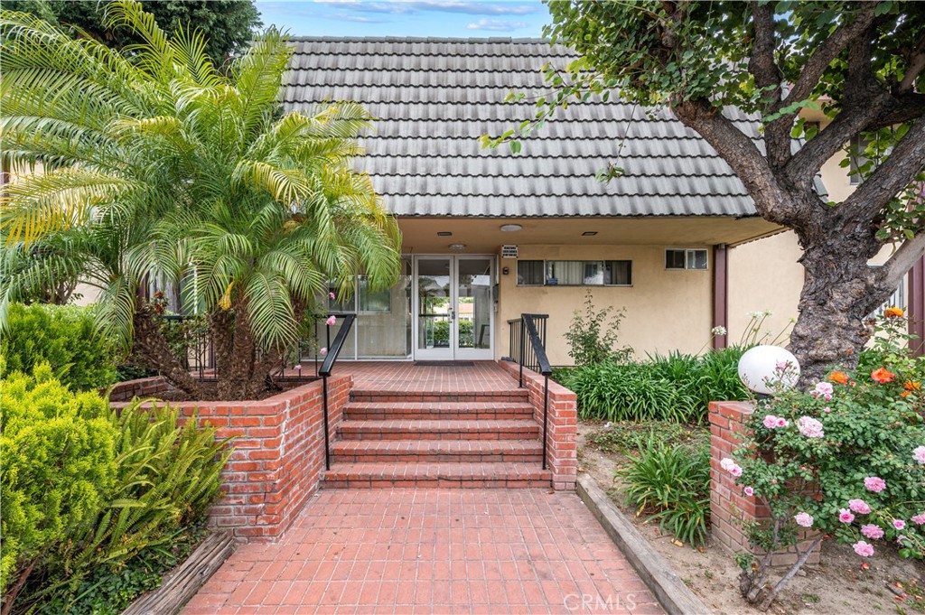 4700 Clair Del Avenue 611, Long Beach, CA 90807 — photo 1