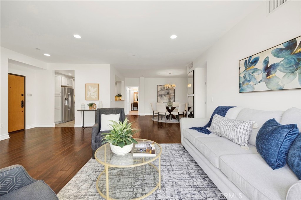 1726 S Bentley Avenue 403, Los Angeles, CA 90025 — photo 1