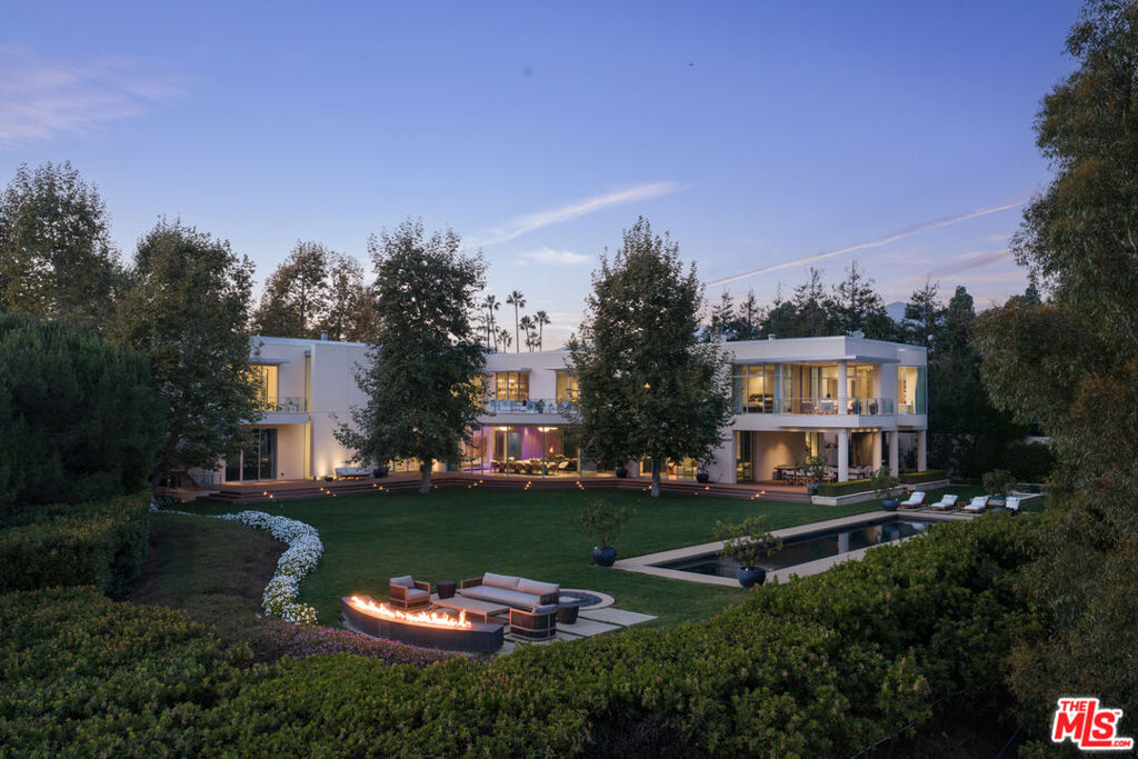 652 Chautauqua Boulevard, Pacific Palisades, CA 90272 — photo 1