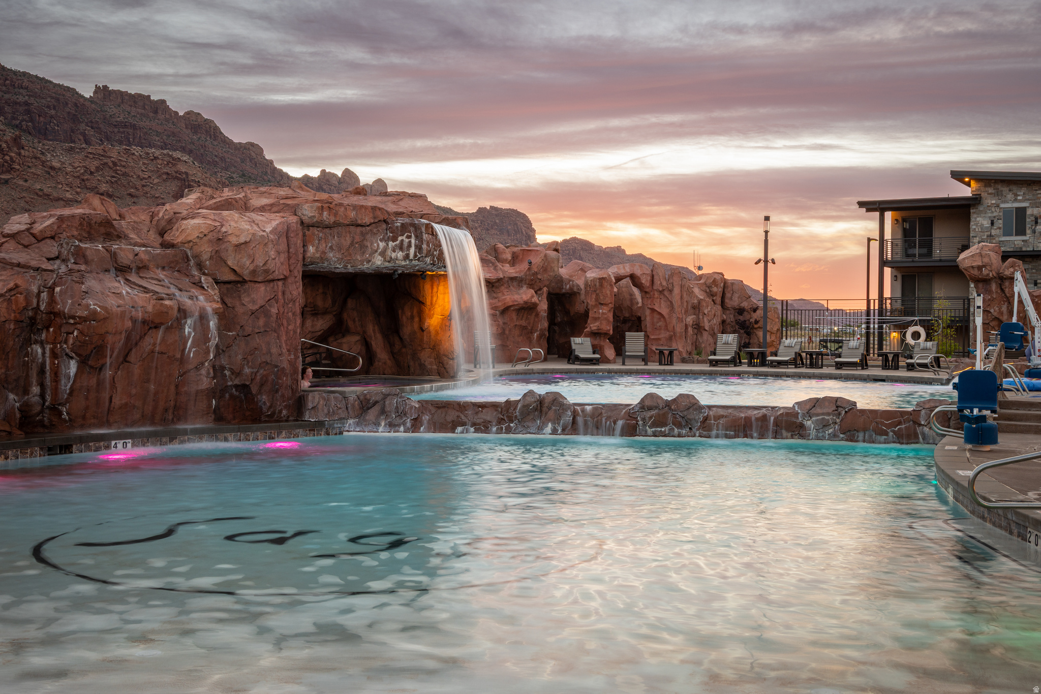 2332  MESA RD #F-12, Moab, UT 84532 — photo 1