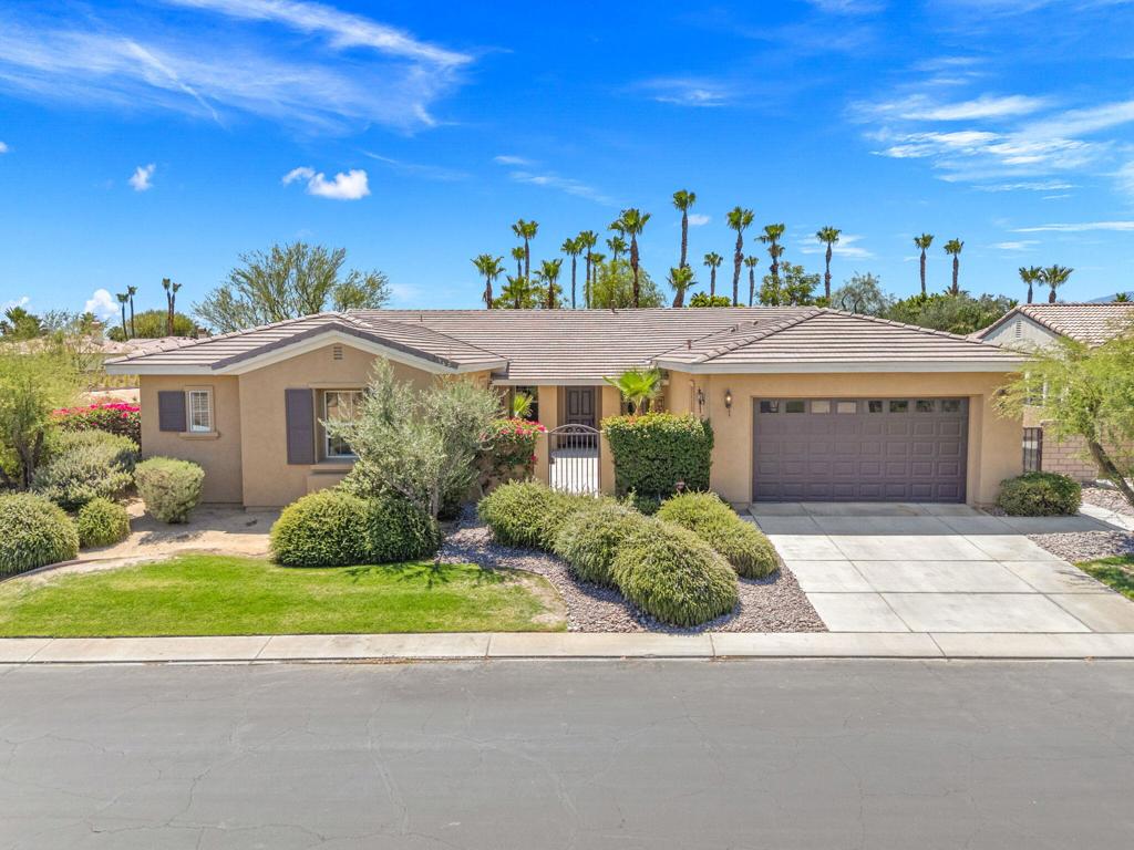 43244 Parkway Esplanade W, La Quinta, CA 92253 — photo 1