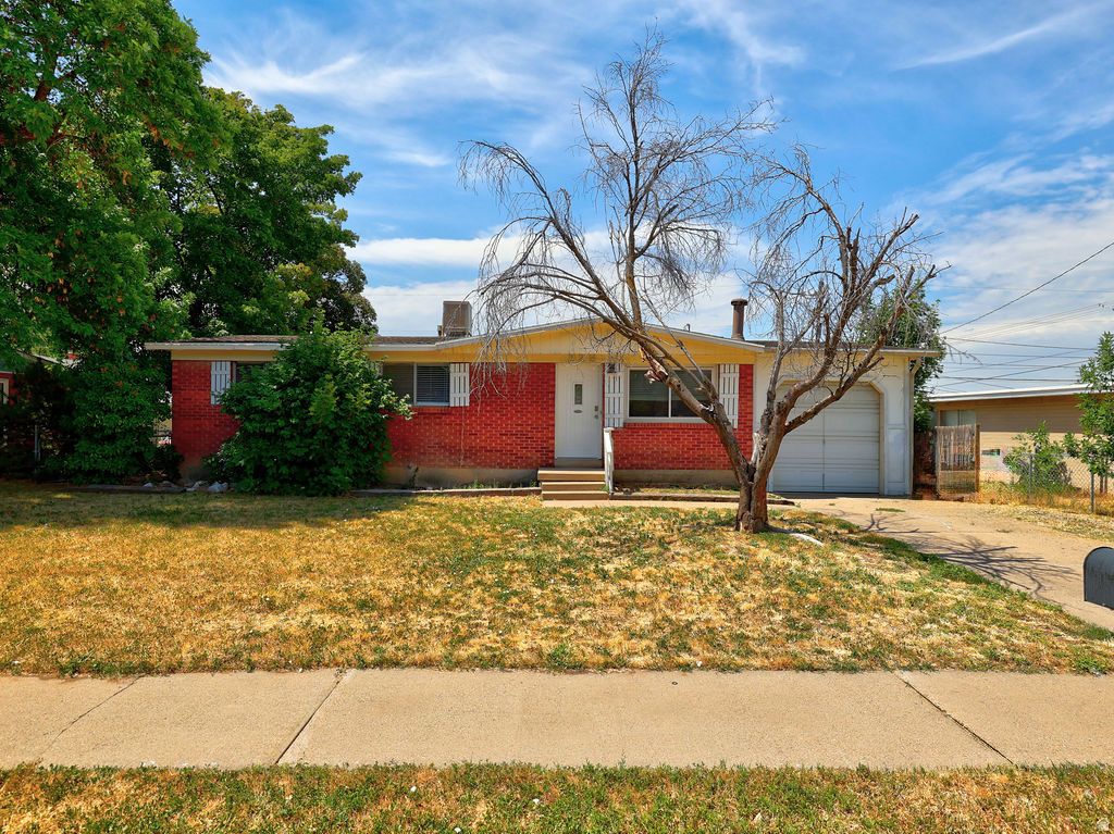 225 N GREEN DR, Layton, UT 84041 — photo 1