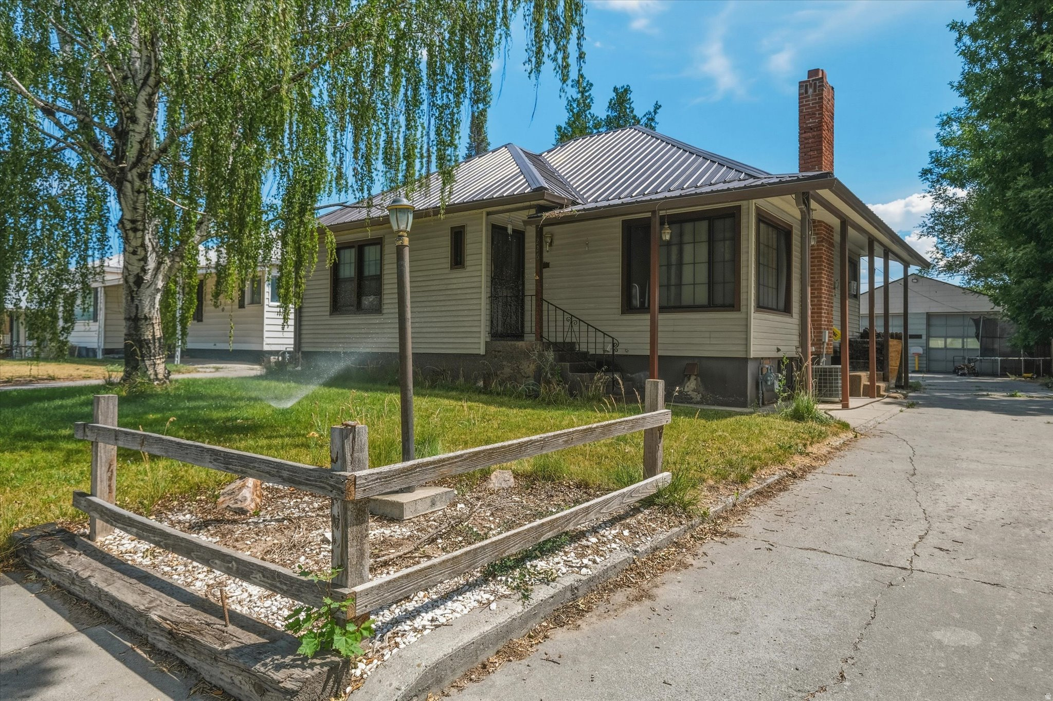 226 N STATE ST, Preston, ID 83263 — photo 1