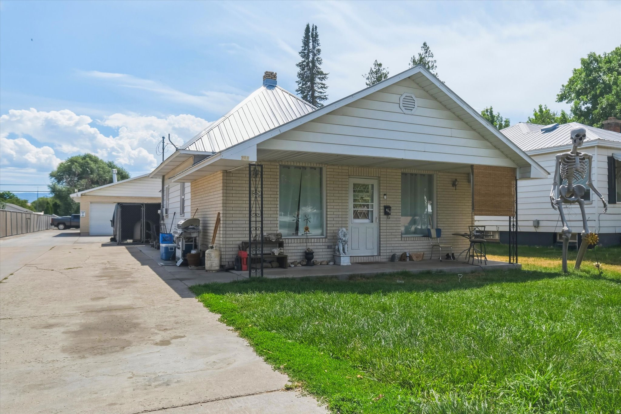 240 N STATE ST, Preston, ID 83263 — photo 1