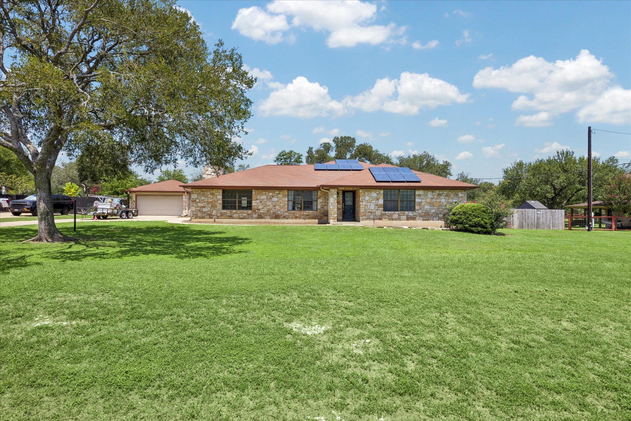 208 Maple, Mountain City, TX 78610 — photo 1