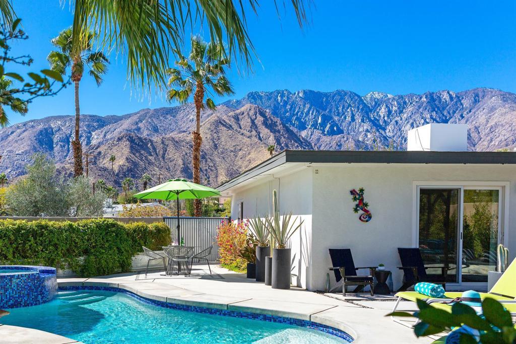 2726 N Cardillo Avenue, Palm Springs, CA 92262 — photo 1