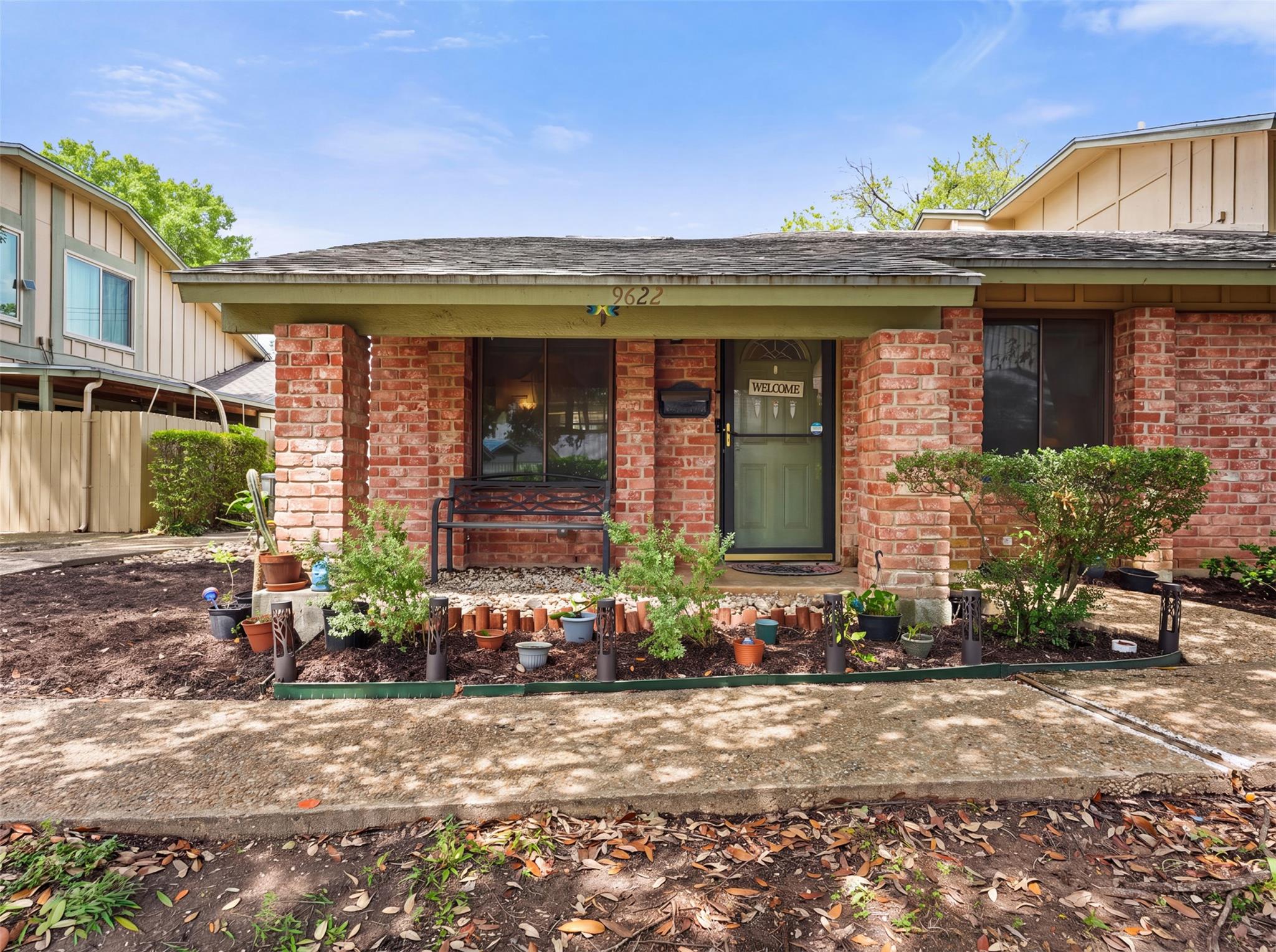 9622  Covey Ridge Ln, Austin, TX 78758 — photo 1