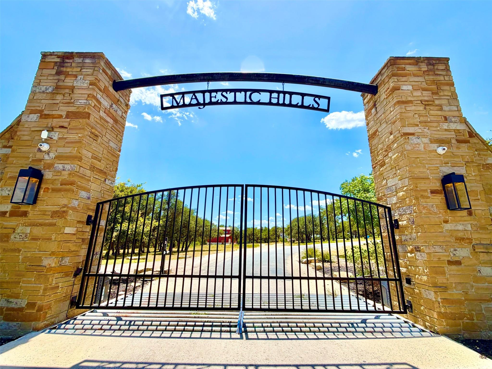 523 Big Sky, Blanco, TX 78606 — photo 1