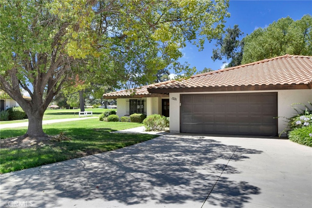 1221 Seven Hills Drive, Hemet, CA 92545 — photo 1