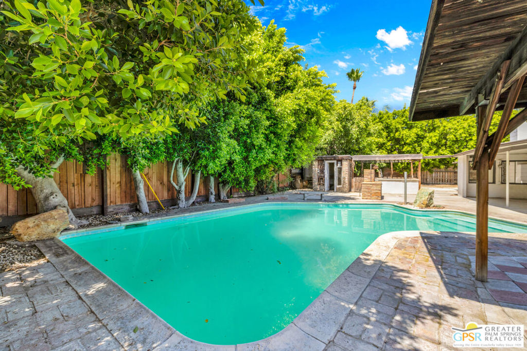 401 E Glen S Circle, Palm Springs, CA 92262 — photo 1