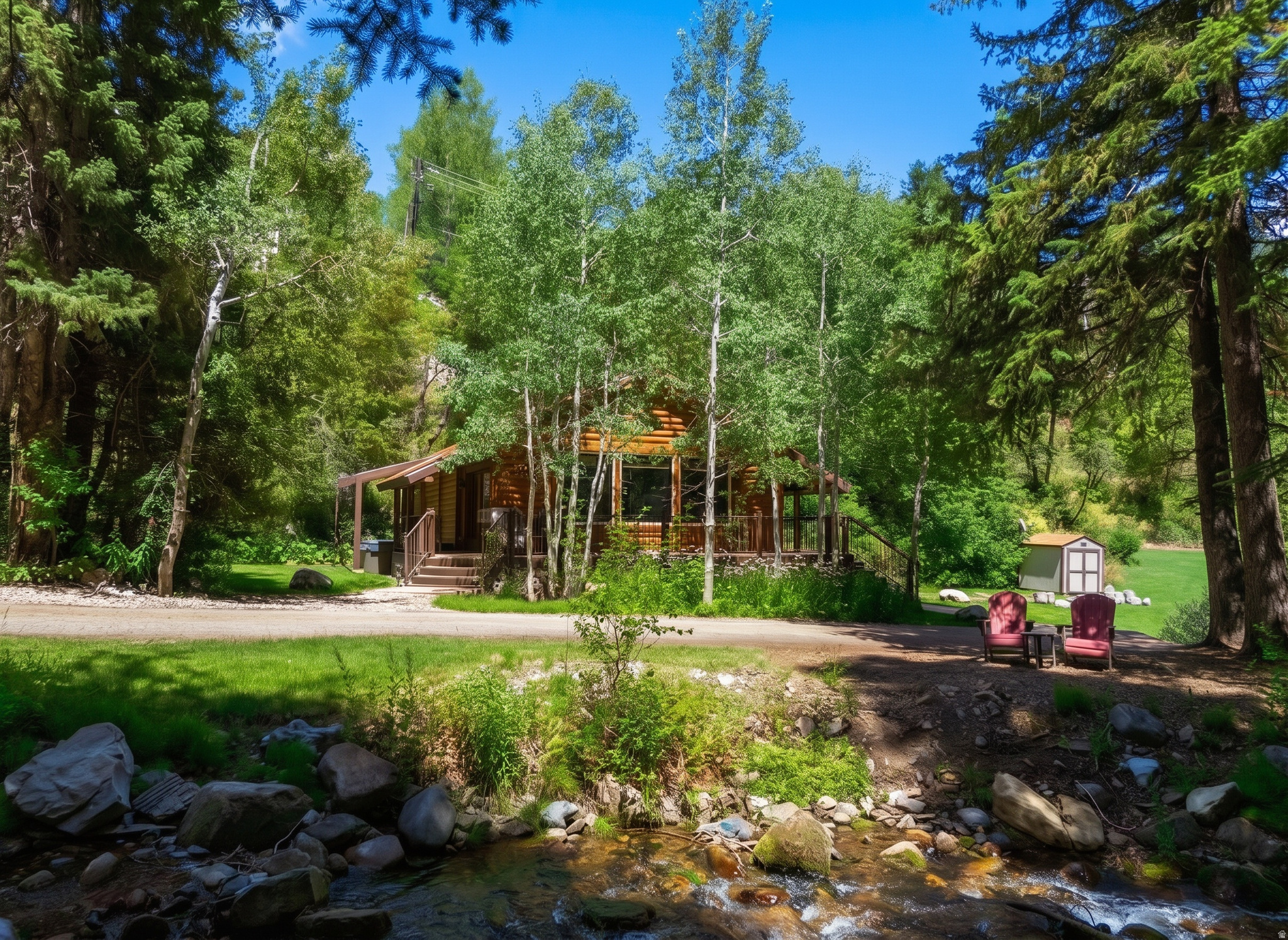 2876 E GREENGROVE DR