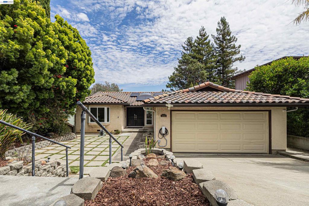 3060 Todd Ct, Castro Valley, CA 94546 — photo 1