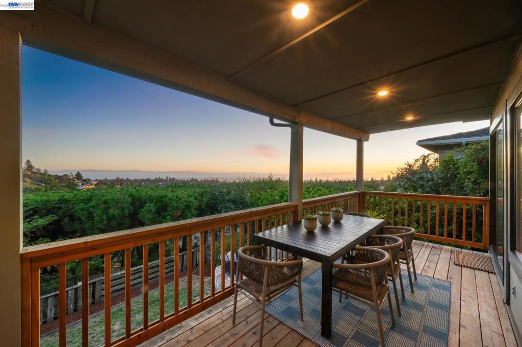 6957 ARMOUR DRIVE, Oakland, CA 94611 — photo 1