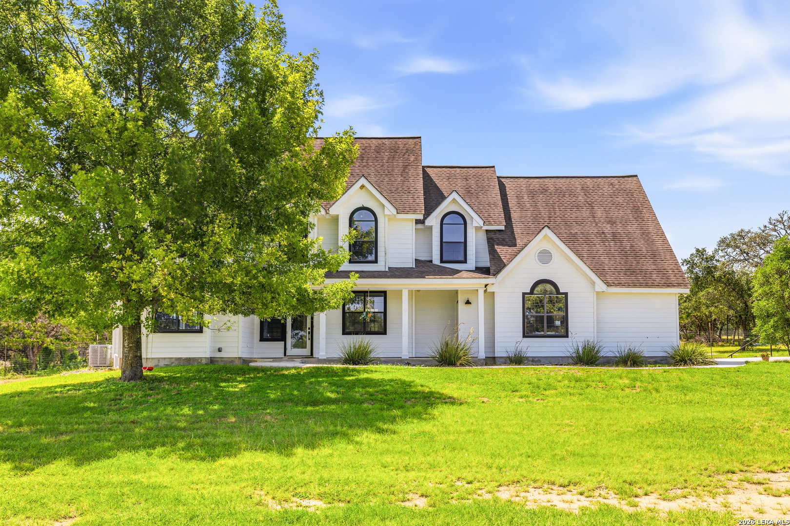 616 GREEN OAK DR, Pipe Creek, TX 78063 — photo 1