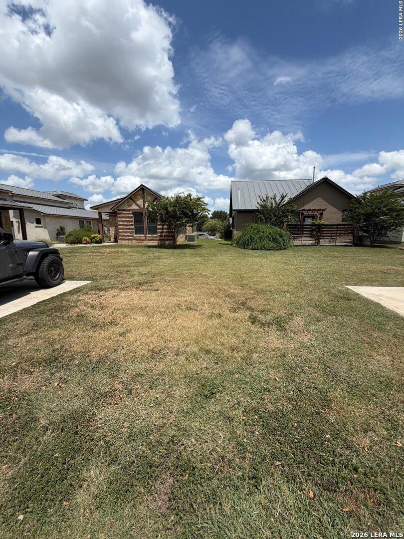 1662 GRUENE VINEYARD XING, New Braunfels, TX 78130 — photo 1