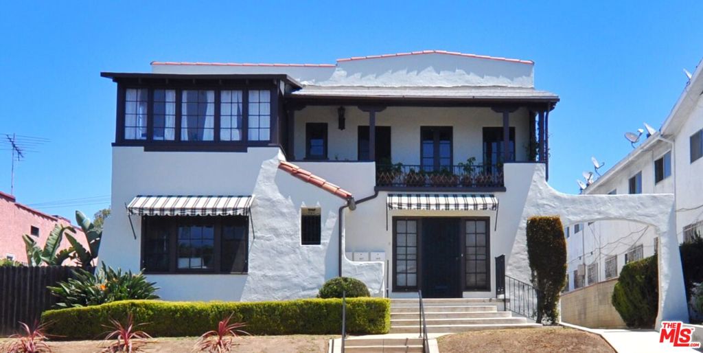 3919 W 27th Street, Los Angeles, CA 90018 — photo 1
