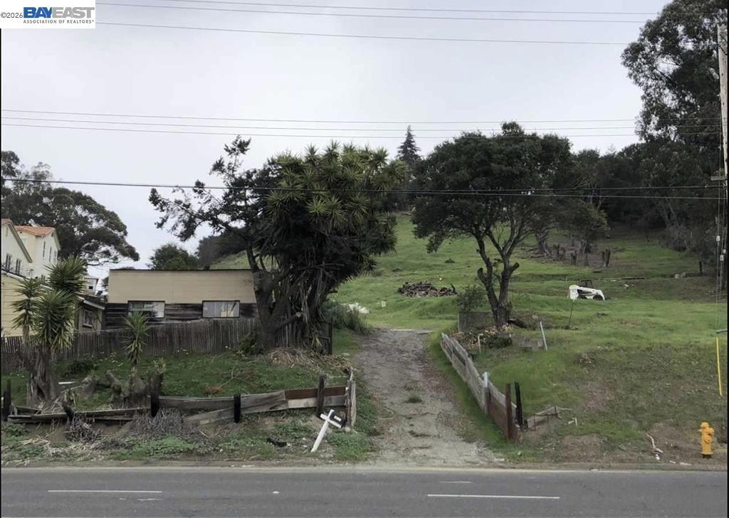 26550 Hayward Blvd, Hayward, CA 94542 — photo 1