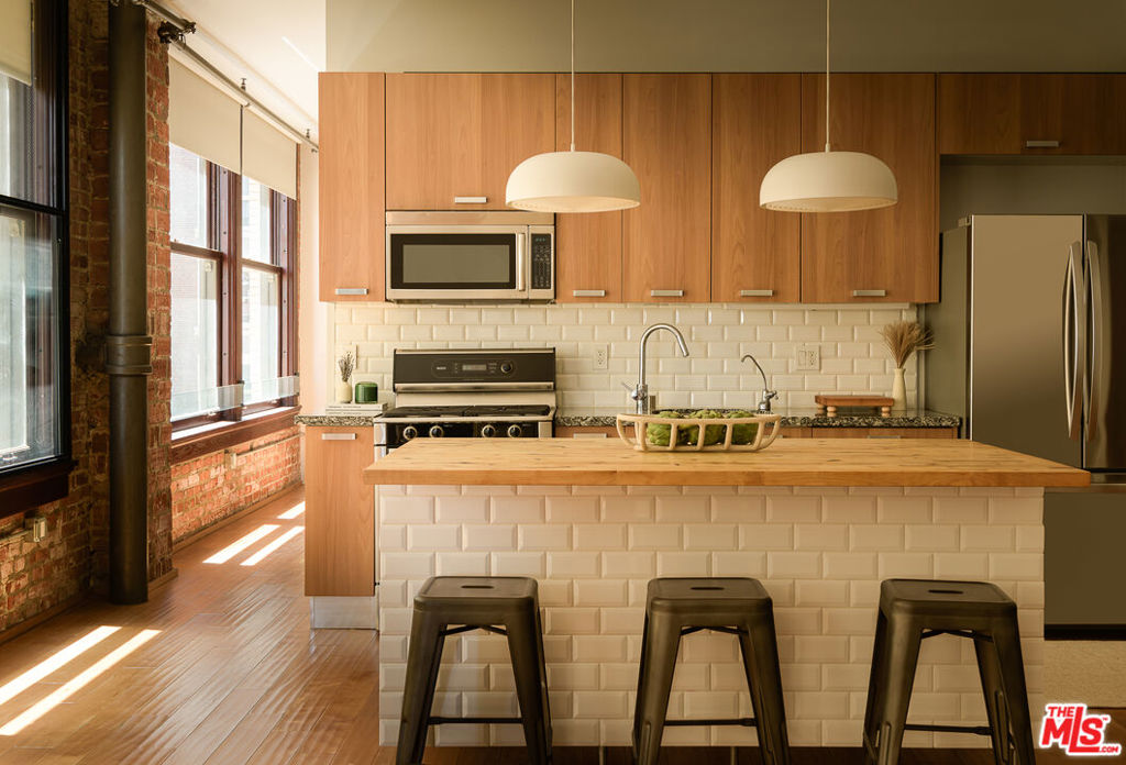 460 S Spring Street 810, Los Angeles, CA 90013 — photo 1