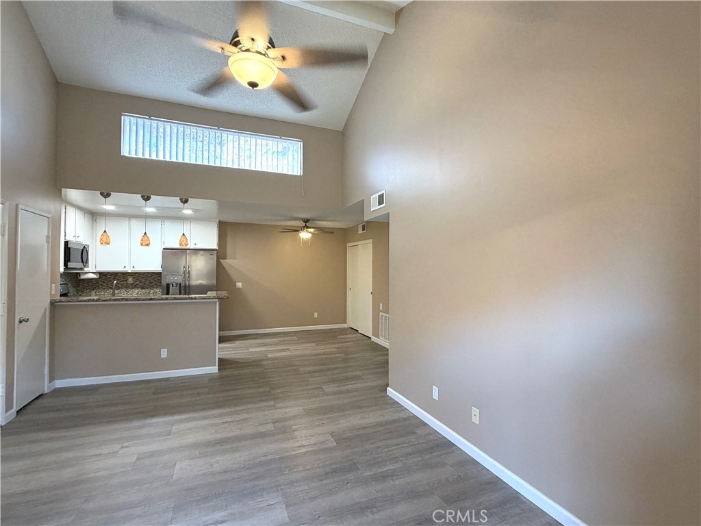18750 Mandan 1116, Canyon Country, CA 91351 — photo 1