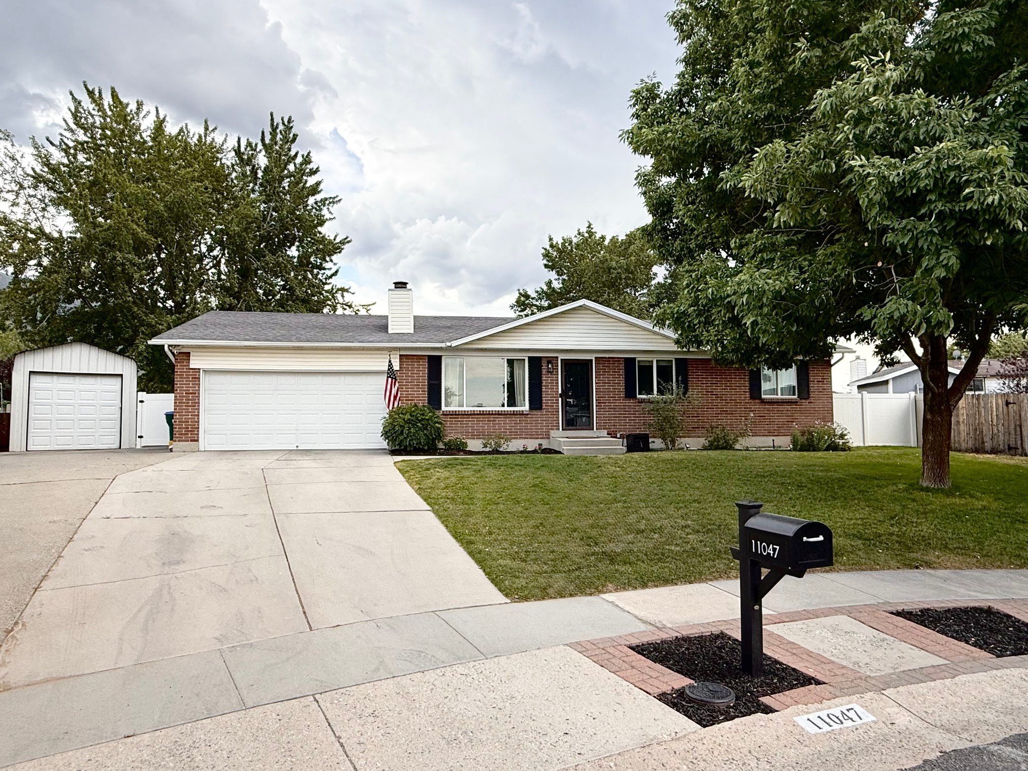 11047 S LAMASA CIR, Sandy, UT 84092 — photo 1