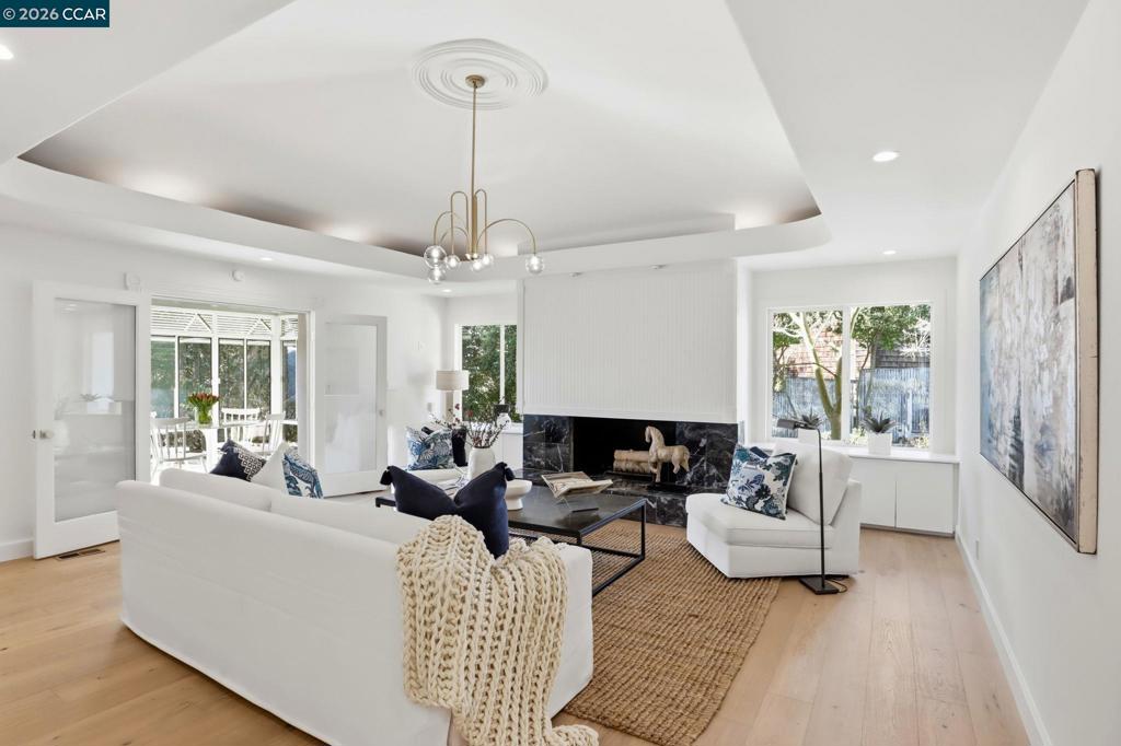 128 Diablo View Dr, Orinda, CA 94563 — photo 1