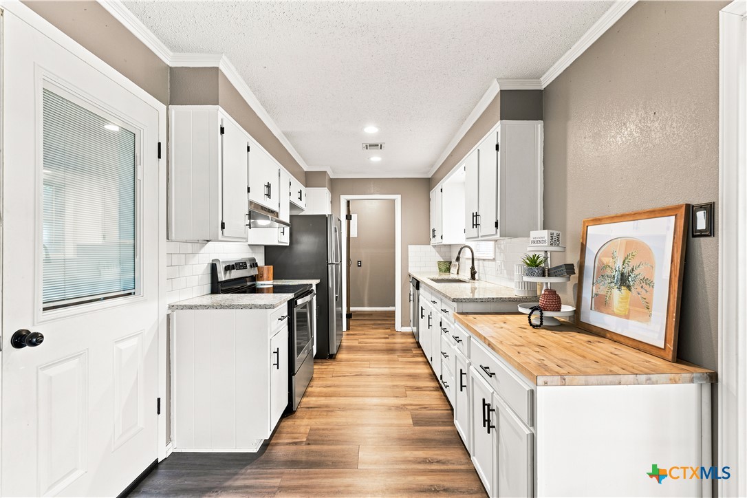 4506 Kendall, Waco, TX 76705 — photo 1