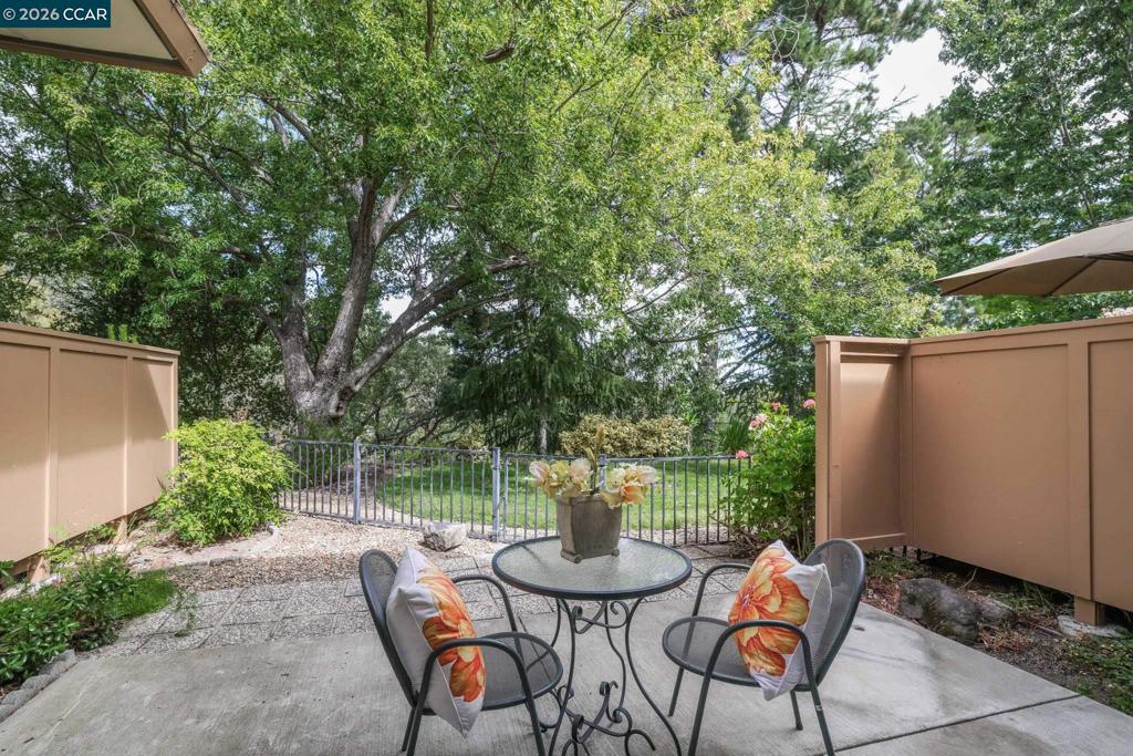 1252 Singingwood Ct. 3, Walnut Creek, CA 94595 — photo 1
