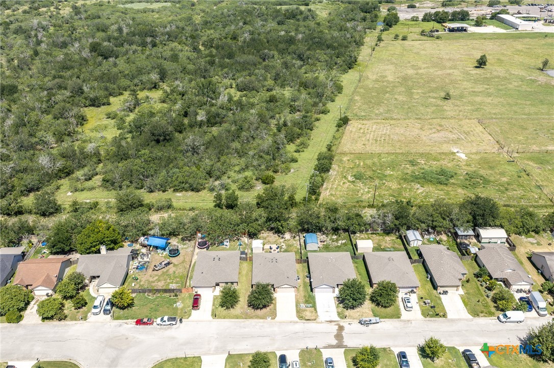 186 TALON, Luling, TX 78648 — photo 1