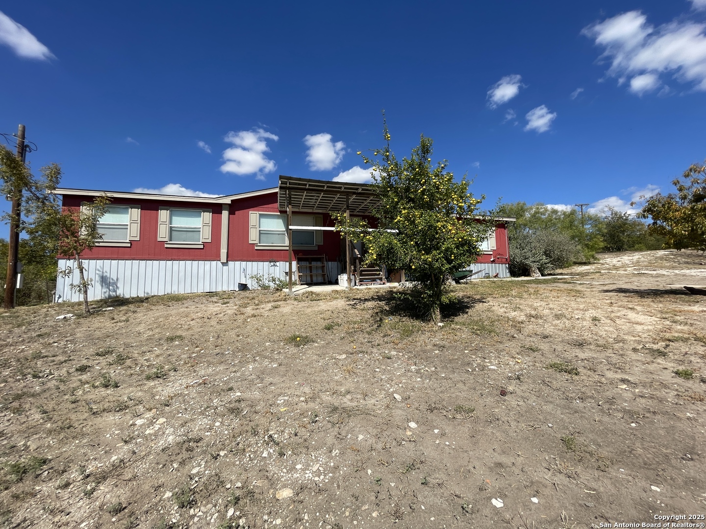 538 County Road 4510, , 78861 — photo 1