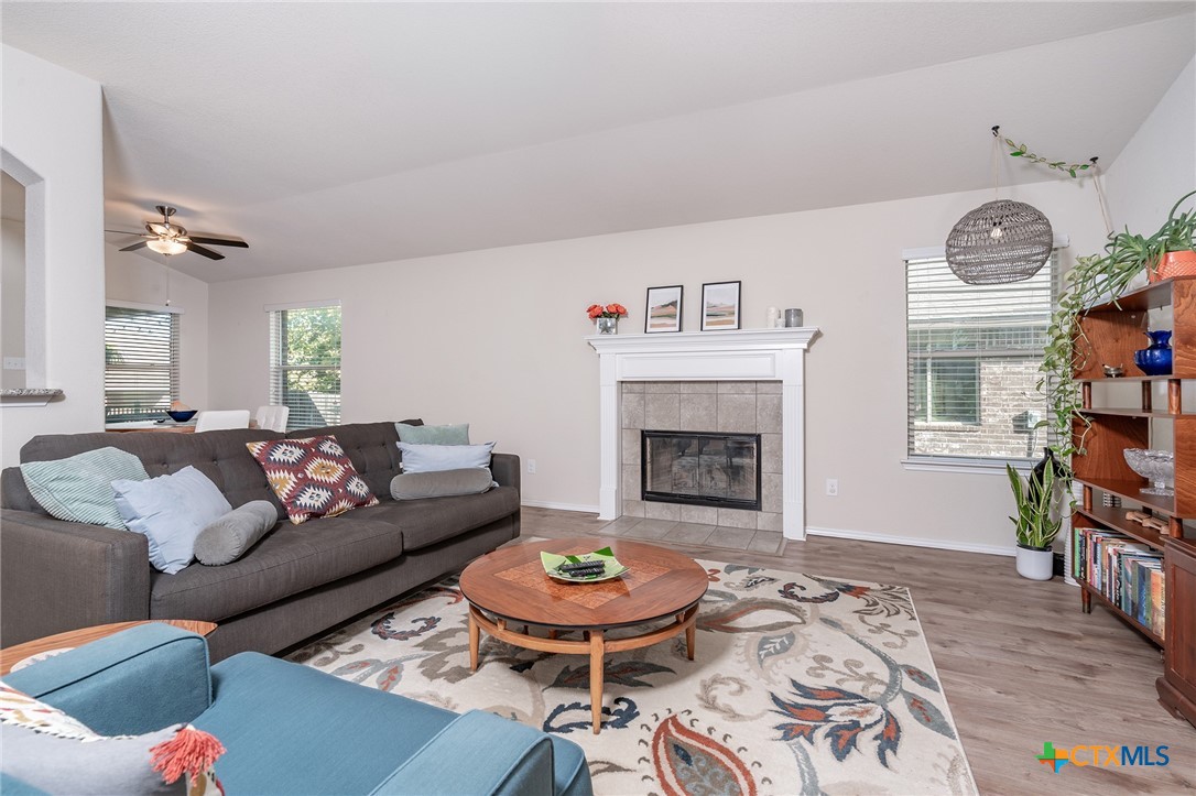 5343 Dauphin, Belton, TX 76513 — photo 1