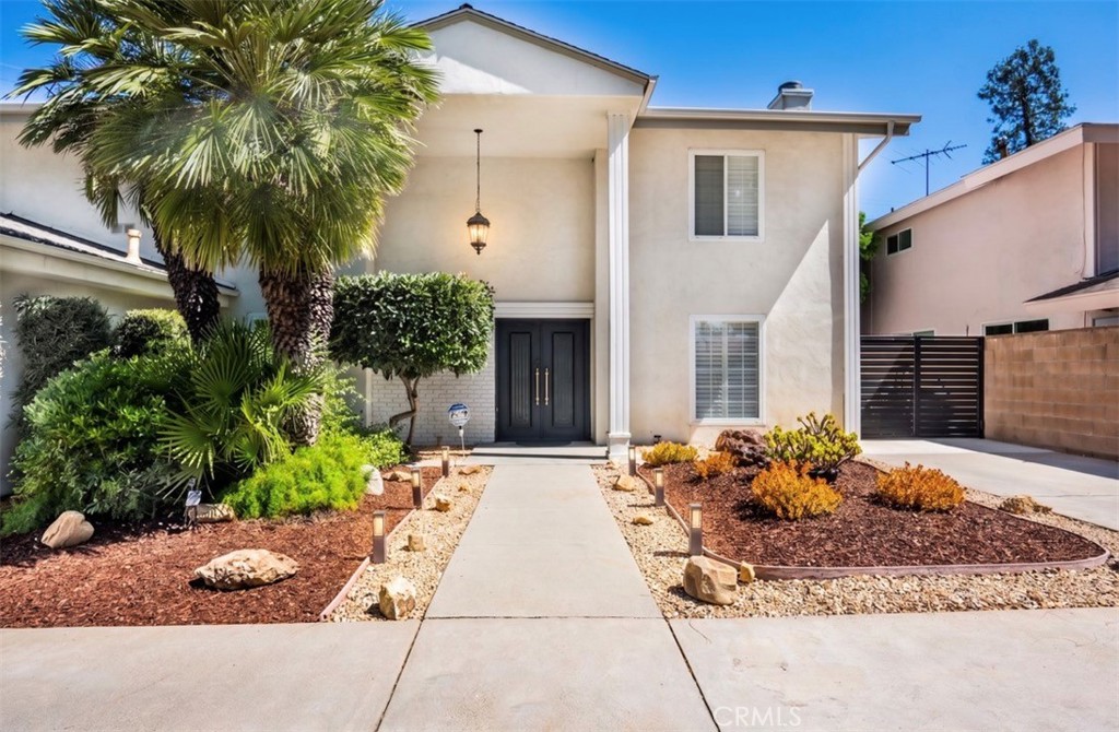18649 Superior, Northridge, CA 91324 — photo 1