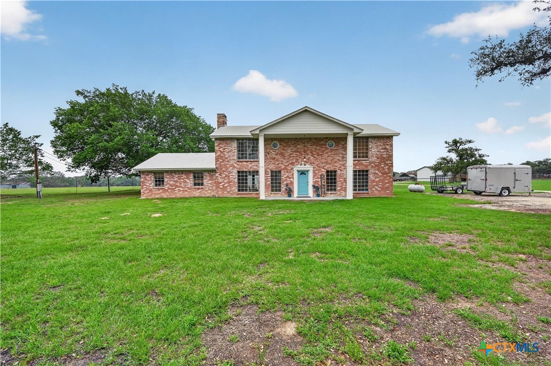 6072 County Road 122, Hallettsville, TX 77964 — photo 1