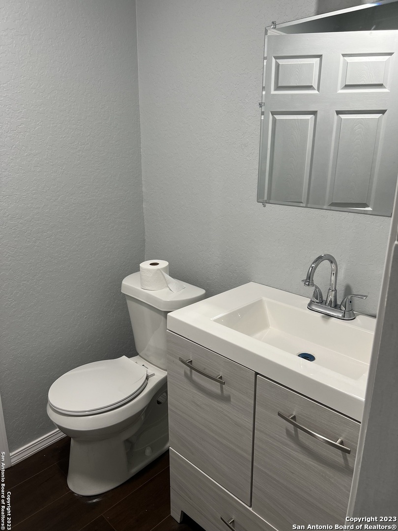 1207 Plum St, , 78114 — photo 1
