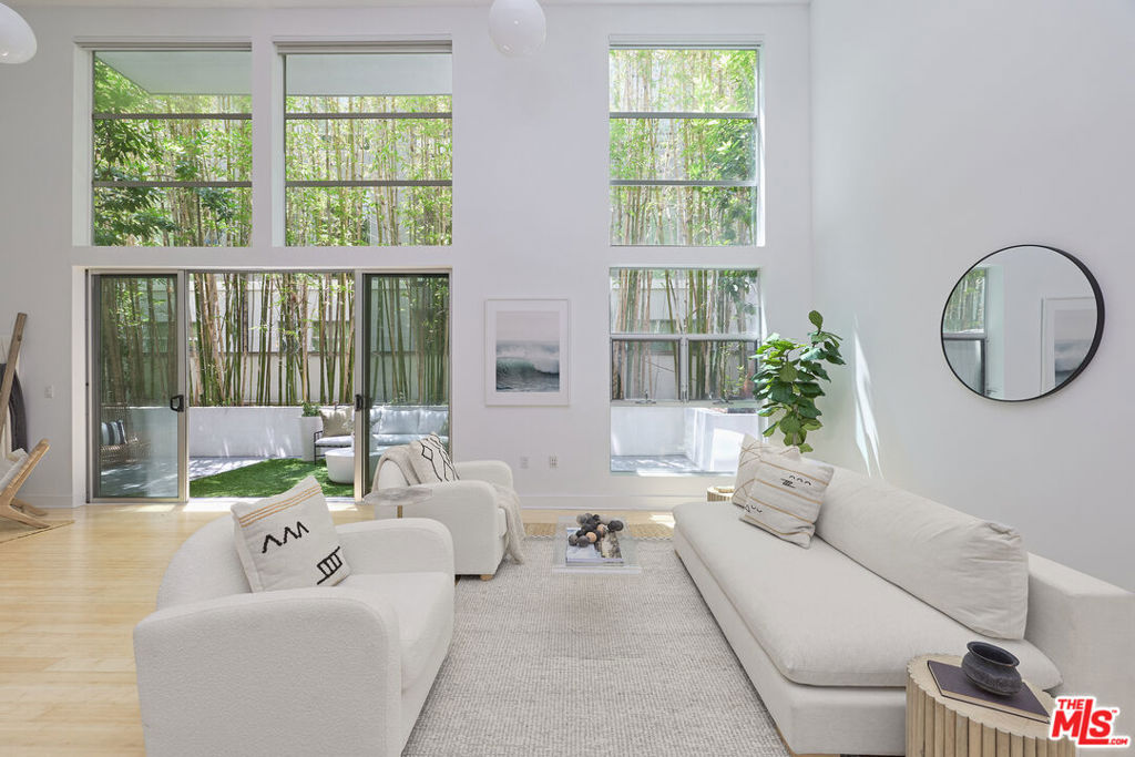13326 Beach Avenue 105, Marina Del Rey, CA 90292 — photo 1