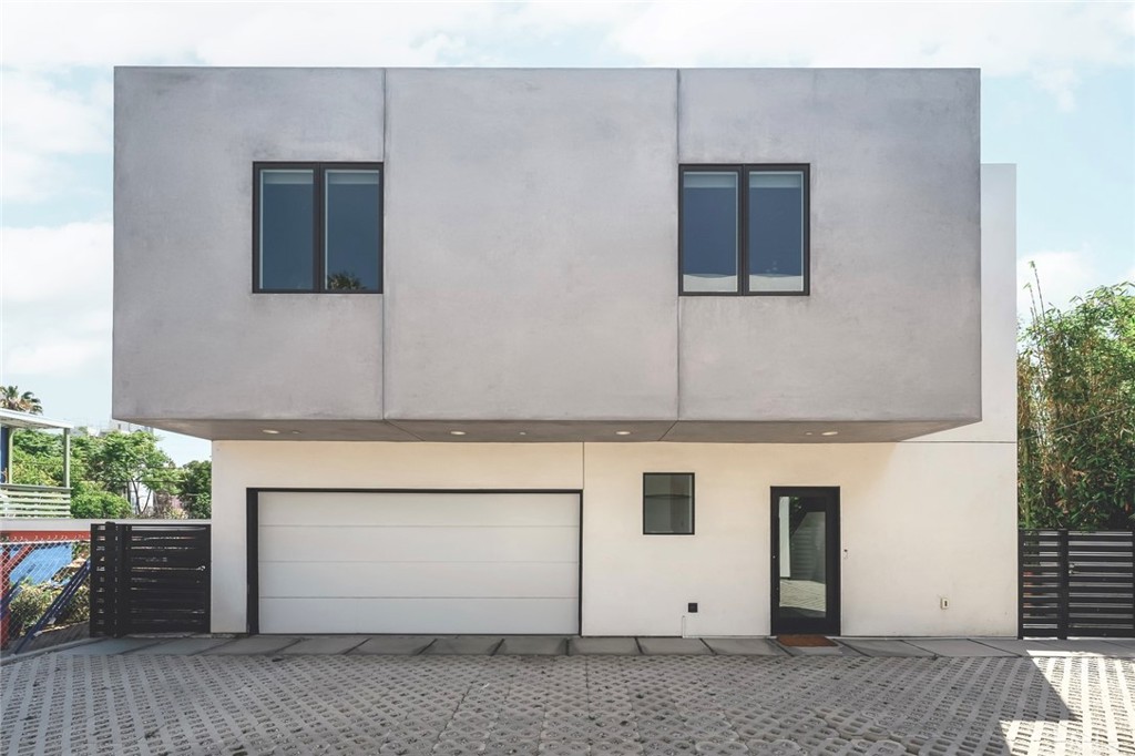 542 N Commonwealth, Los Angeles, CA 90004 — photo 1