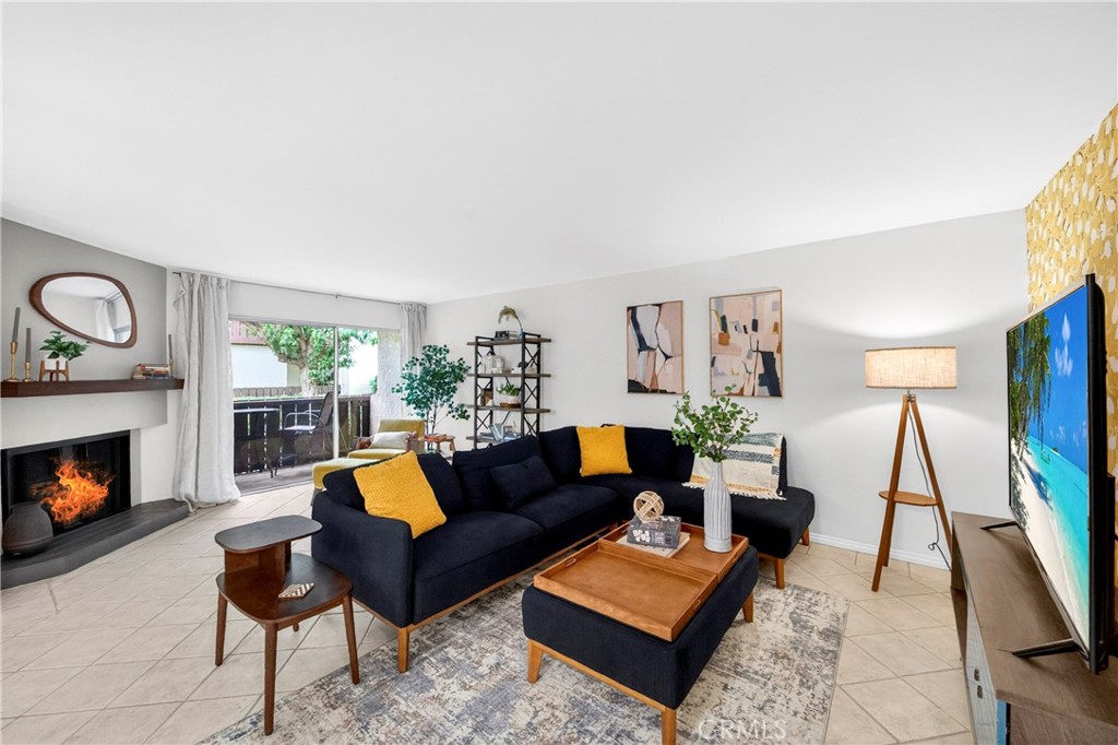 15020 Victory Boulevard 104, Van Nuys, CA 91411 — photo 1