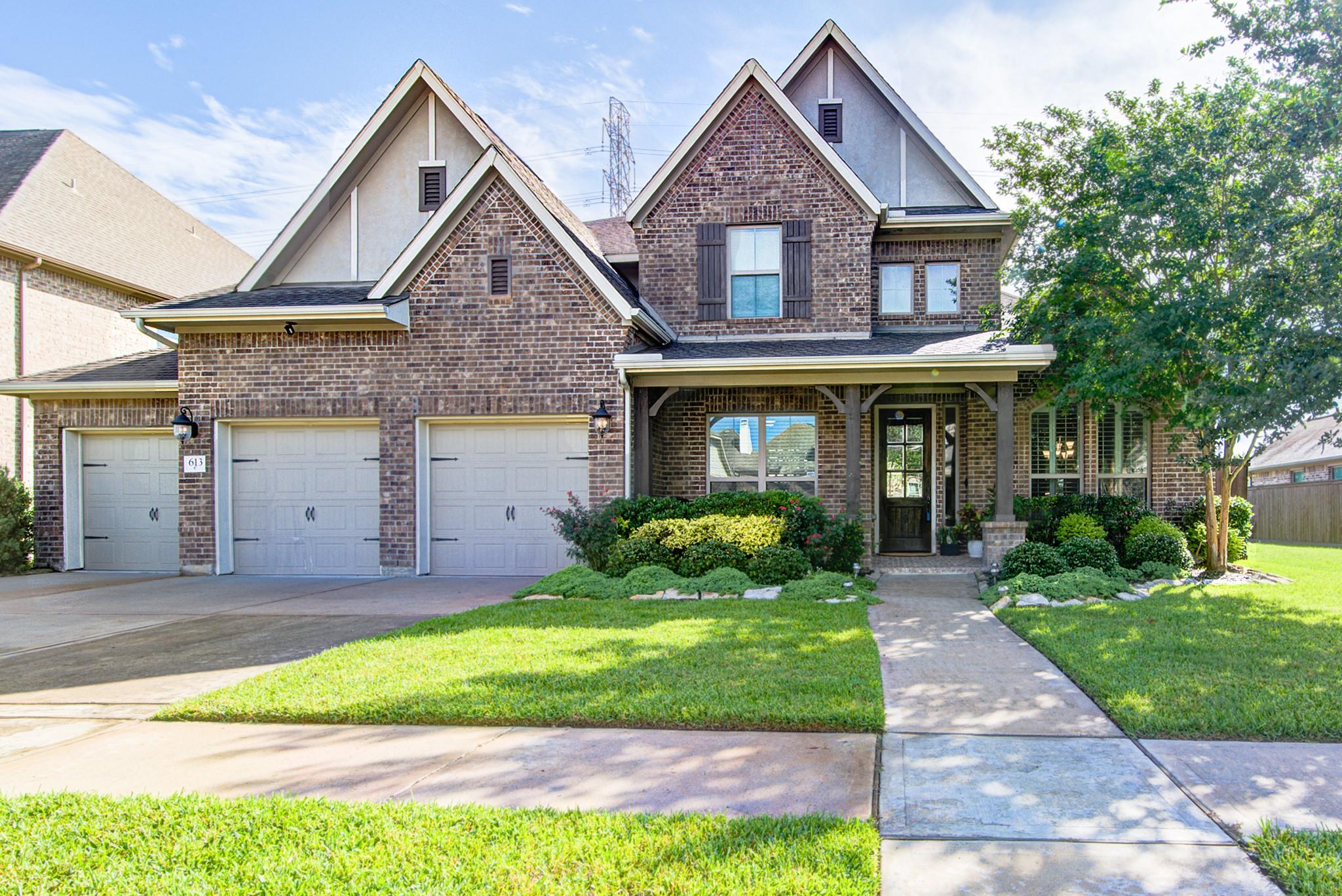 613  East Fork None, Webster, TX 77598 — photo 1